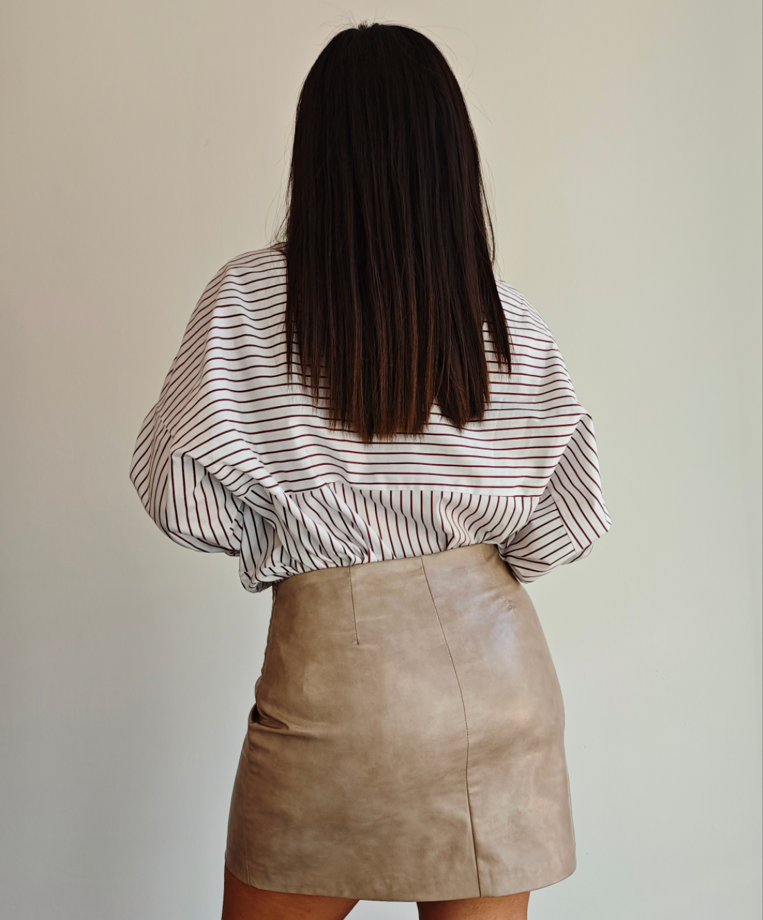 Minigonna in Ecopelle con cerniera laterale a scomparsa -50%