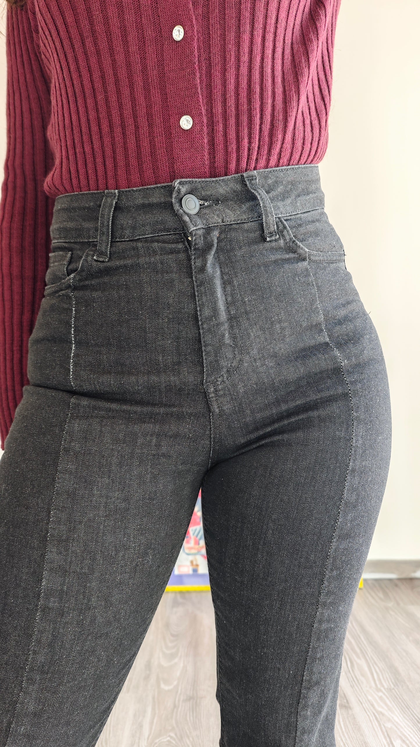 Jeans Dritto con spacco sul fondo