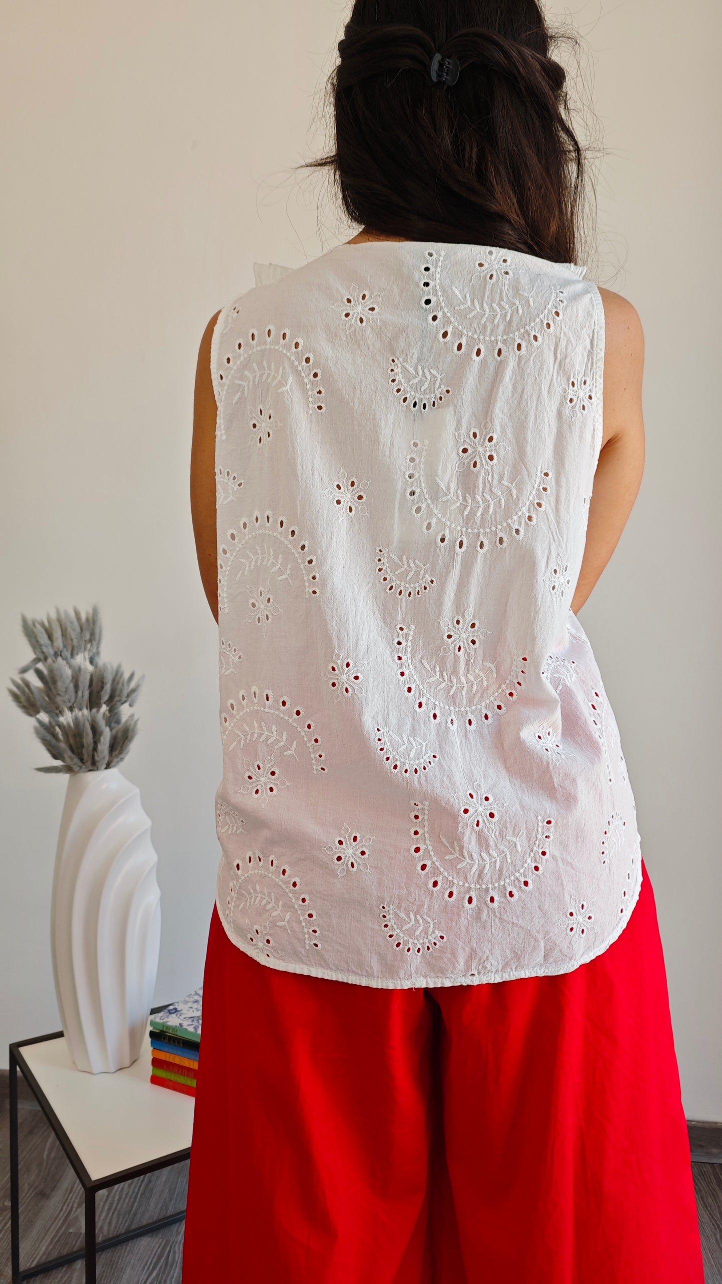 Blusa Smanicata in pizzo sangallo con Rouge -50%