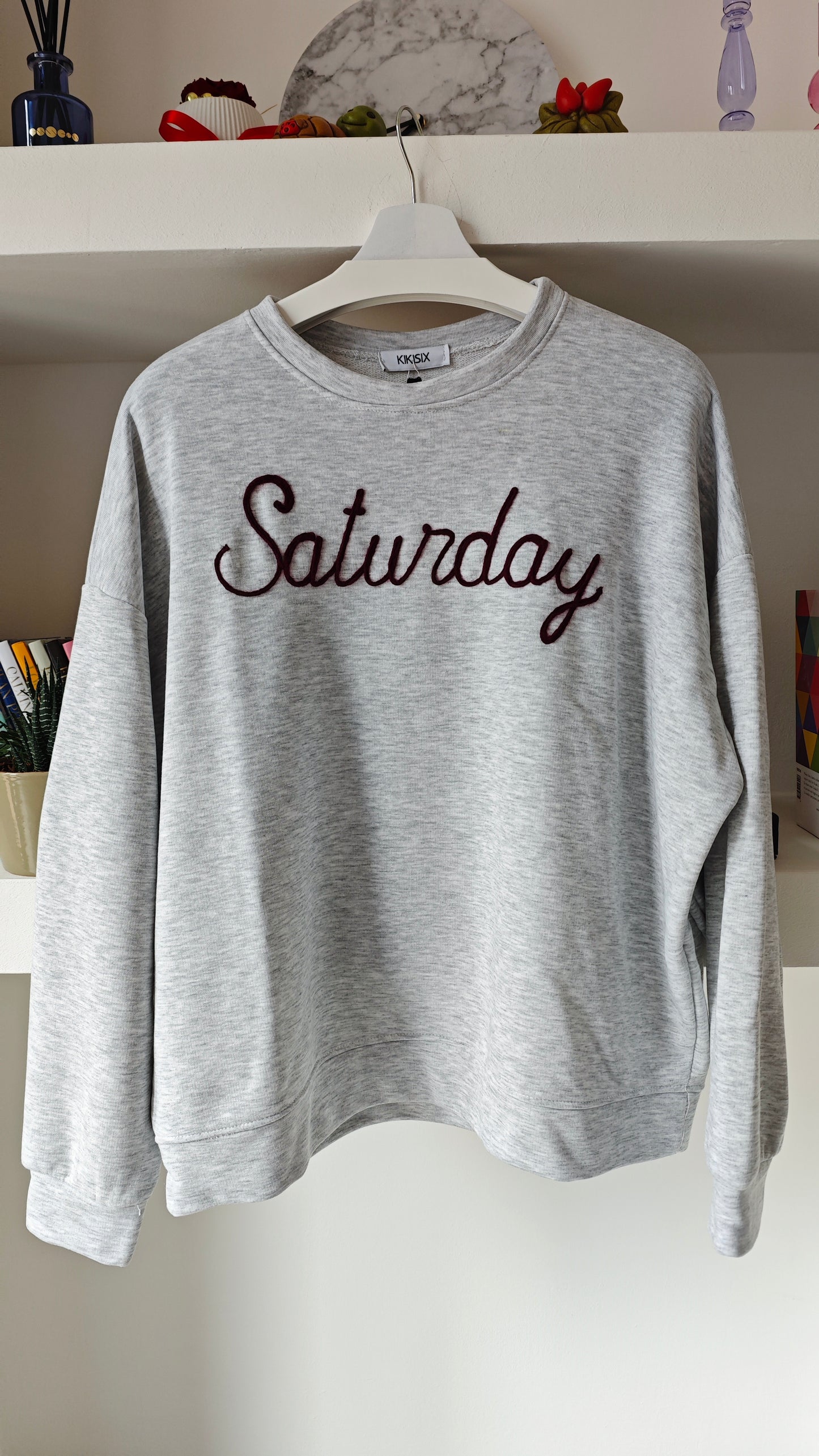Felpa Garzata con scritta Sunday