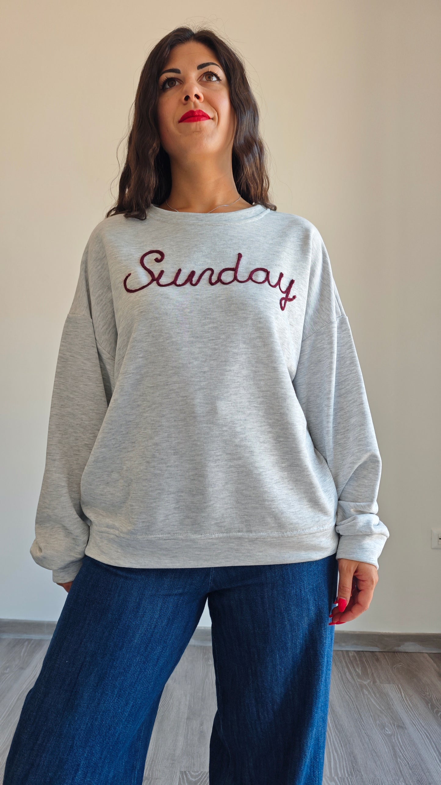 Felpa Garzata con scritta Sunday