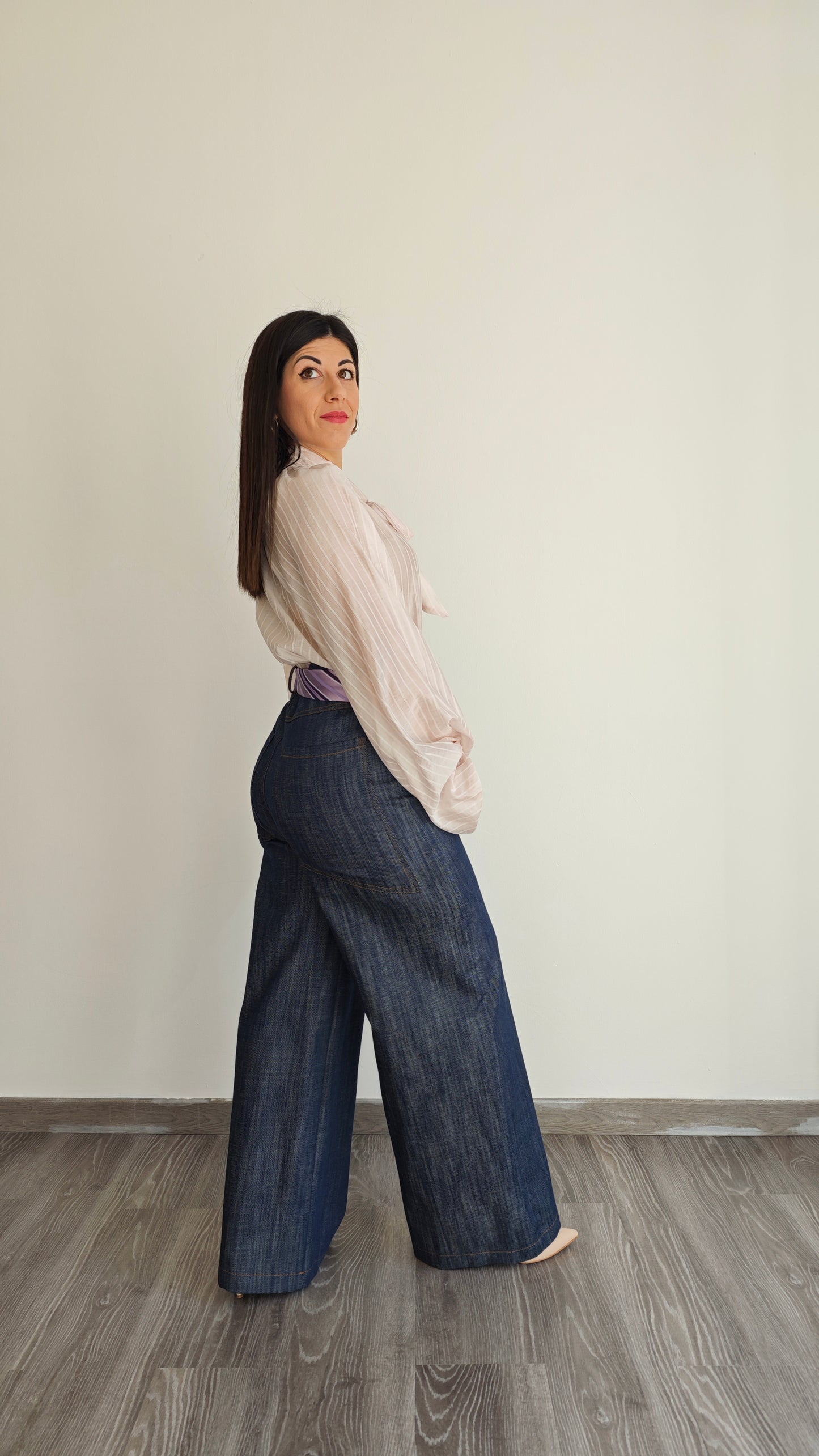 Pantalone effetto Jeans blu vita alta a palazzo con cintura Cravatta -50%