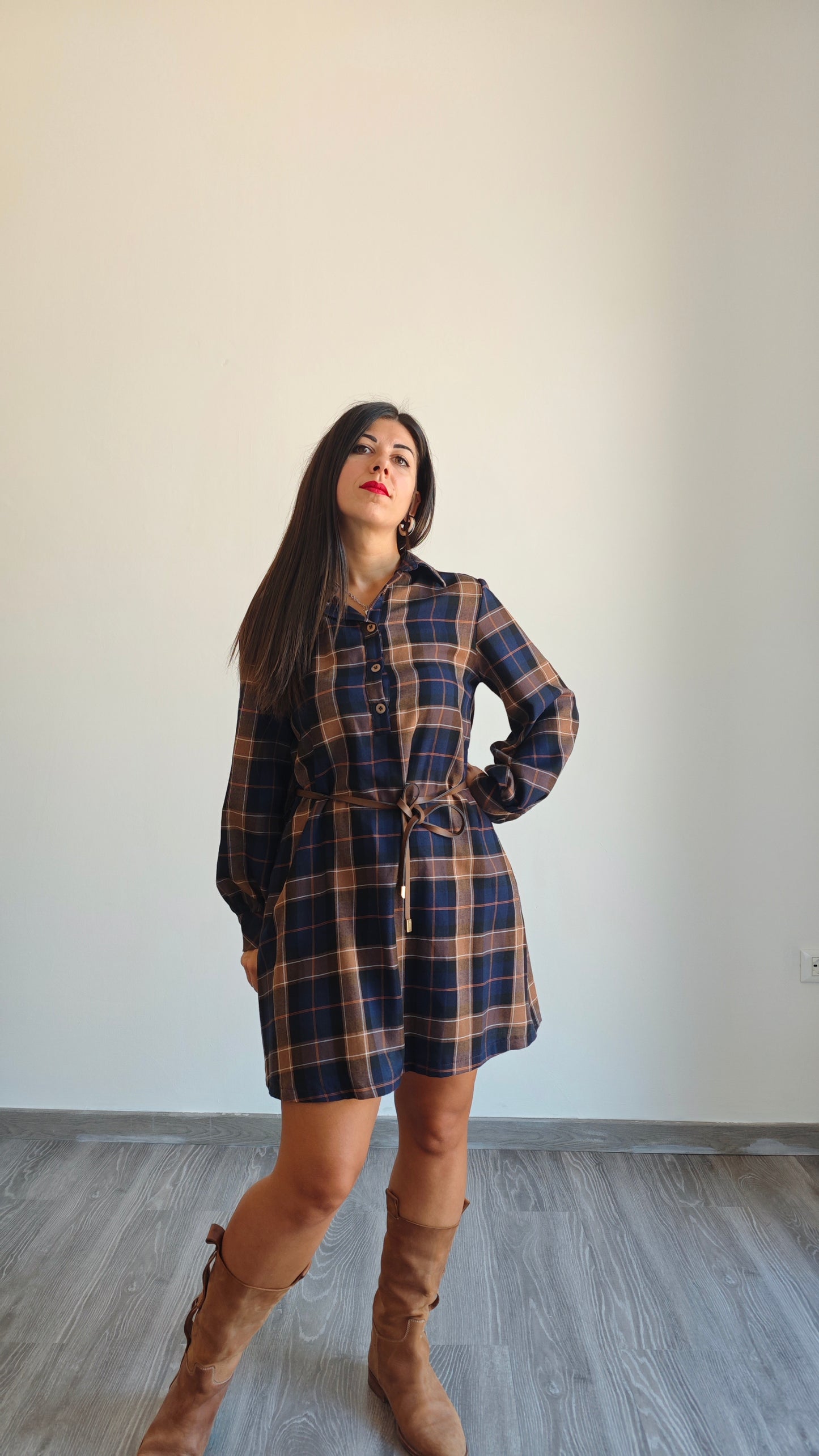 Abito camicia a Quadri con cintura