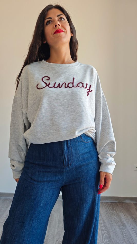 Felpa Garzata con scritta Sunday