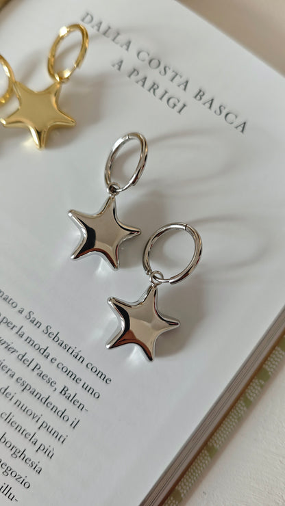 Orecchini Cerchio con Pendente Stella -30%