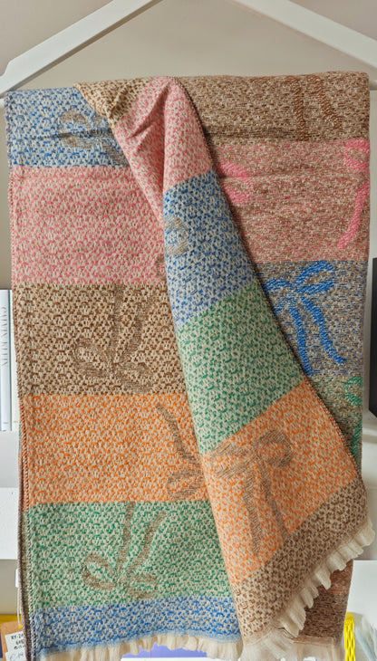 Sciarpa in misto Lana con Ricamo Fiocchi -30%