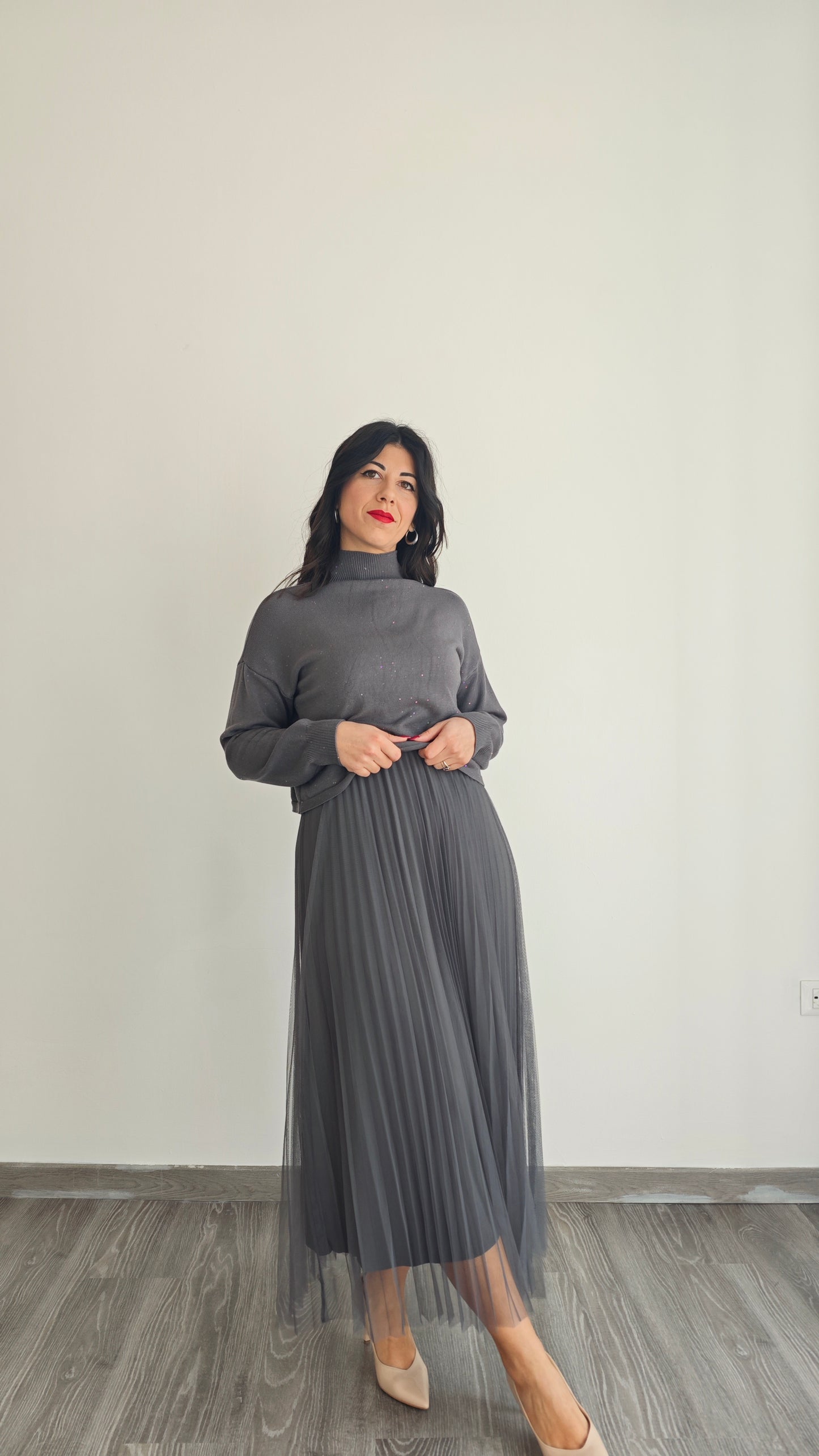 Abito Midi con Maglia dolce vita  e Gonna Plissé in Tulle due in uno -43%