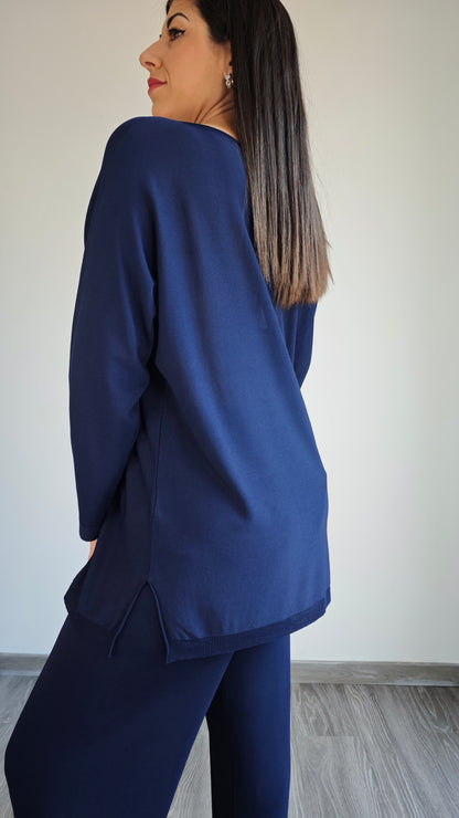 Maglia Blu oversize in maglia sottile di viscosa -50%