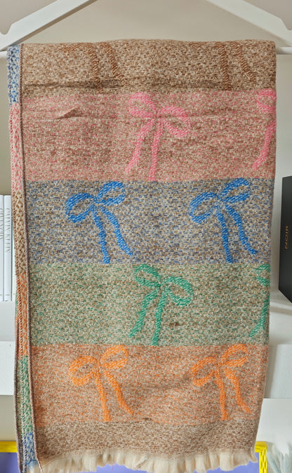 Sciarpa in misto Lana con Ricamo Fiocchi -30%