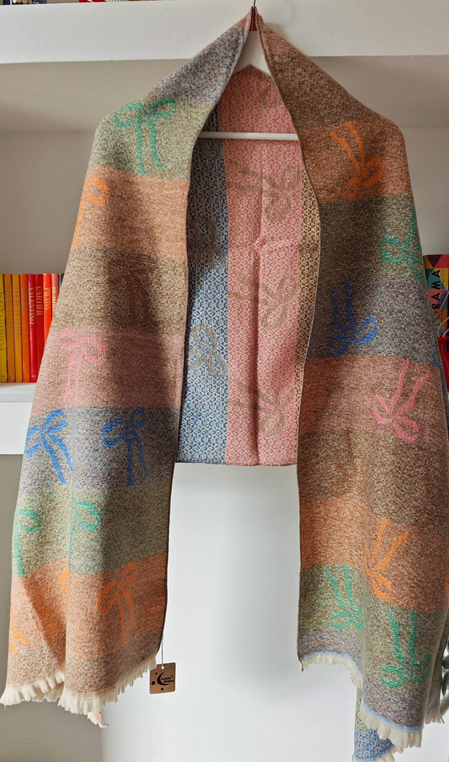 Sciarpa in misto Lana con Ricamo Fiocchi -30%