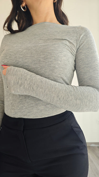 Maglia Manica Lunga Ultralight in Misto Cashmere e scollo a Barchetta -30%