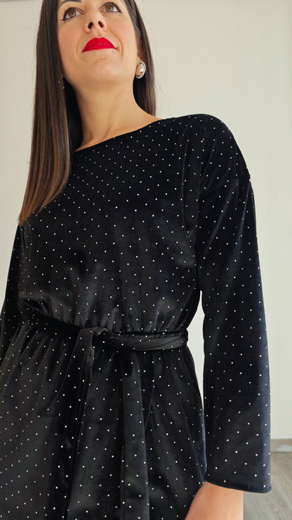 Abito in velluto con piccole borchie e fusciacca in vita ◼️ -50%
