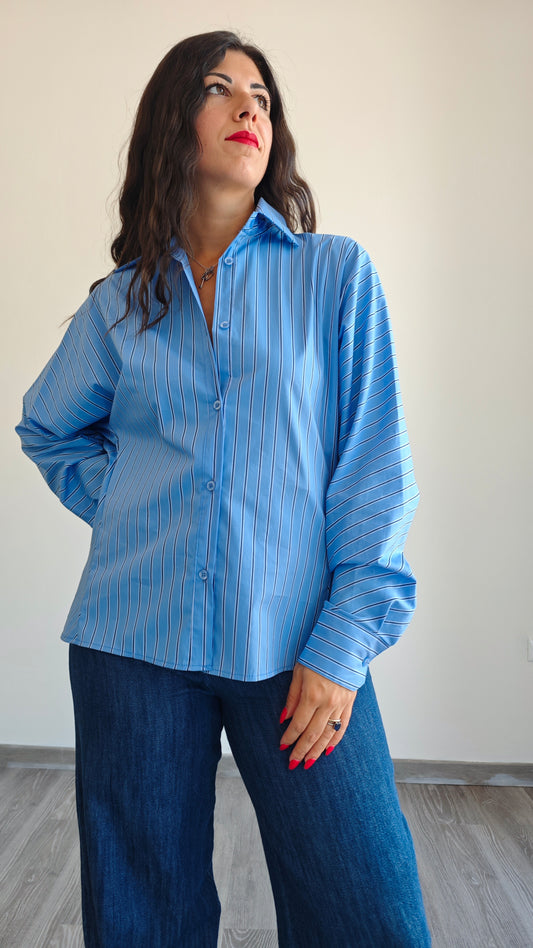 Camicia righe oversize con abbottonatura su retro